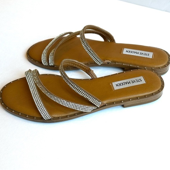 Steve Madden Strappy Glam Silver Rhinestone Flat Sandals Sz 8 - Picture 4 of 6